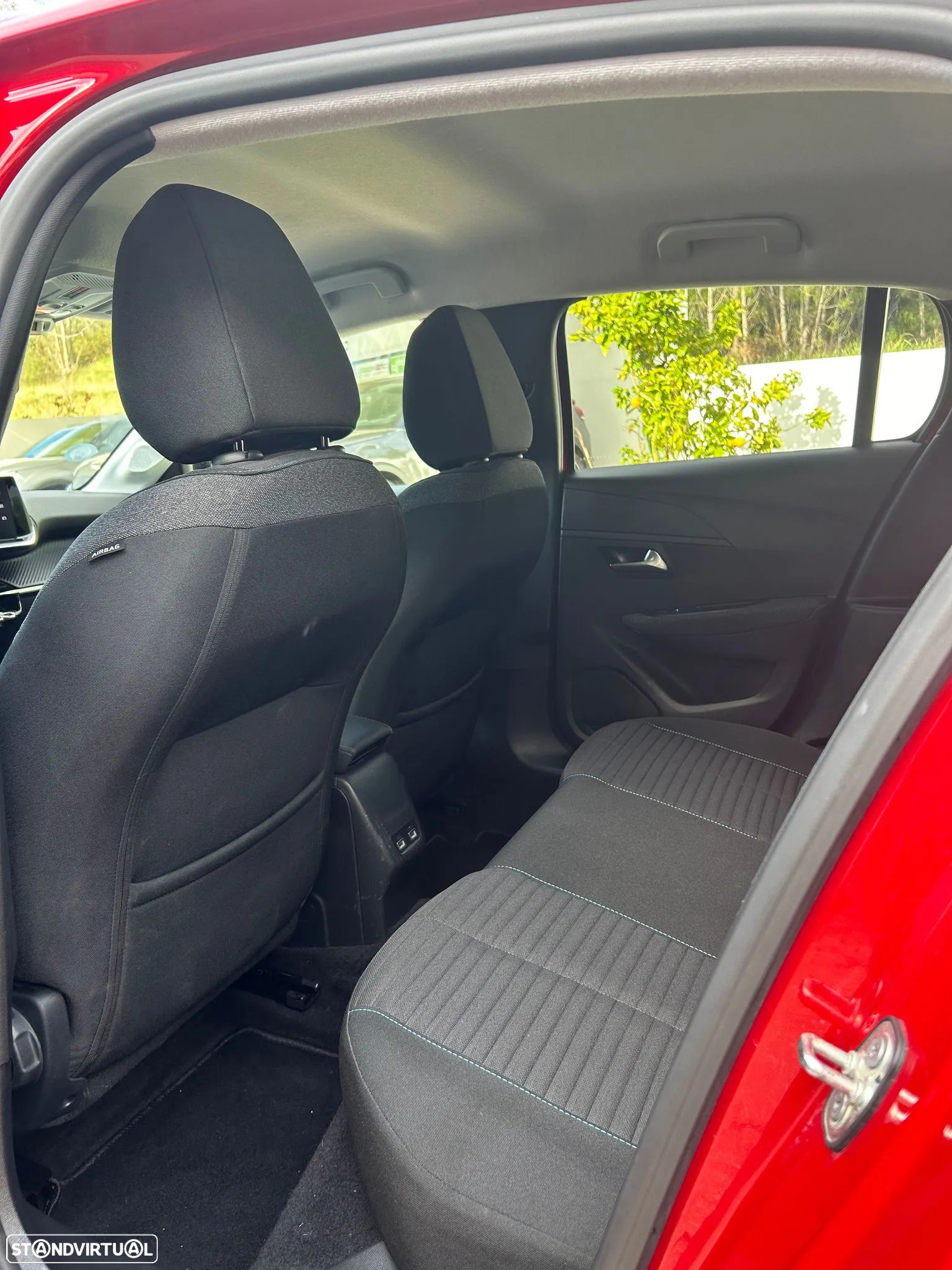 Peugeot e-208 50 kWh Style - 6