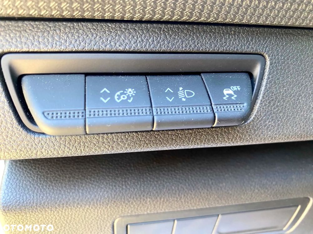 Nissan TOWNSTAR - 10