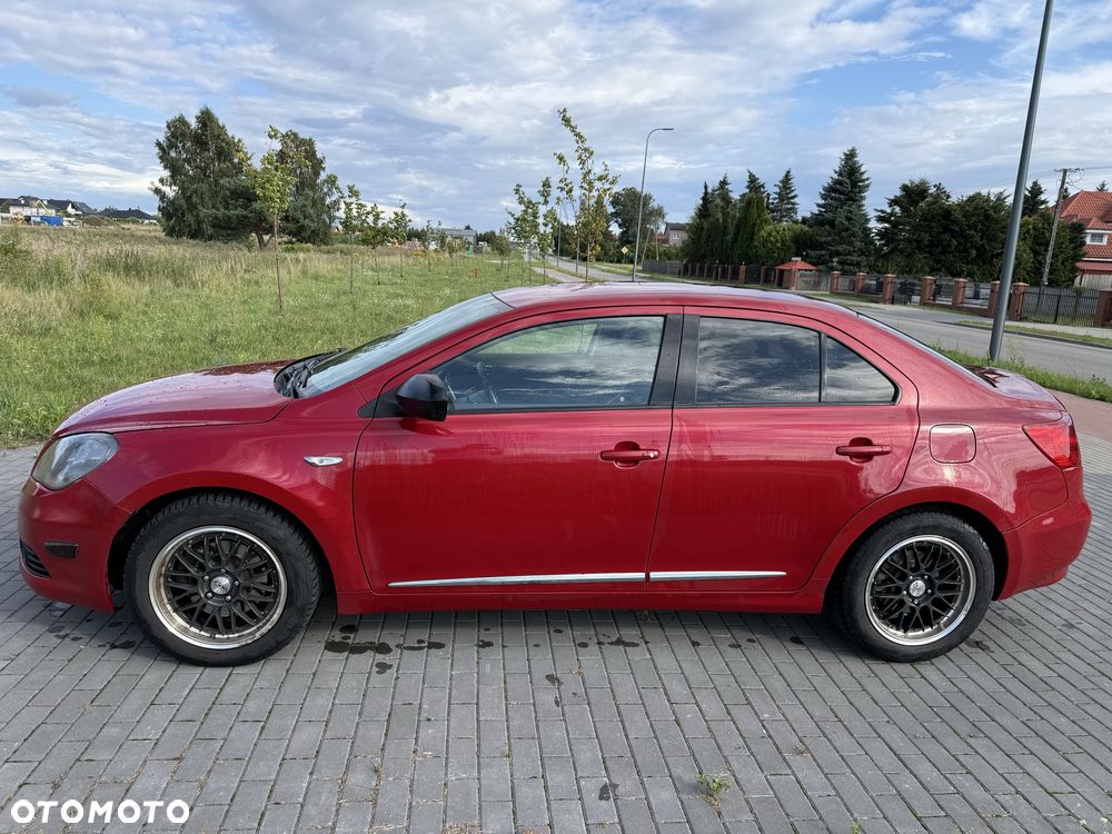 Suzuki Kizashi - 2