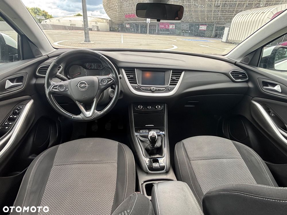 Opel Grandland X 1.2 Start/Stop Business Elegance - 11