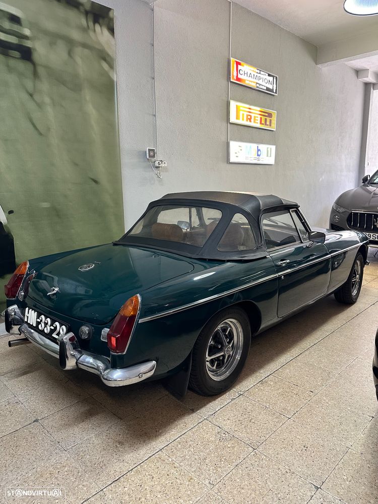 MG MGB - 20