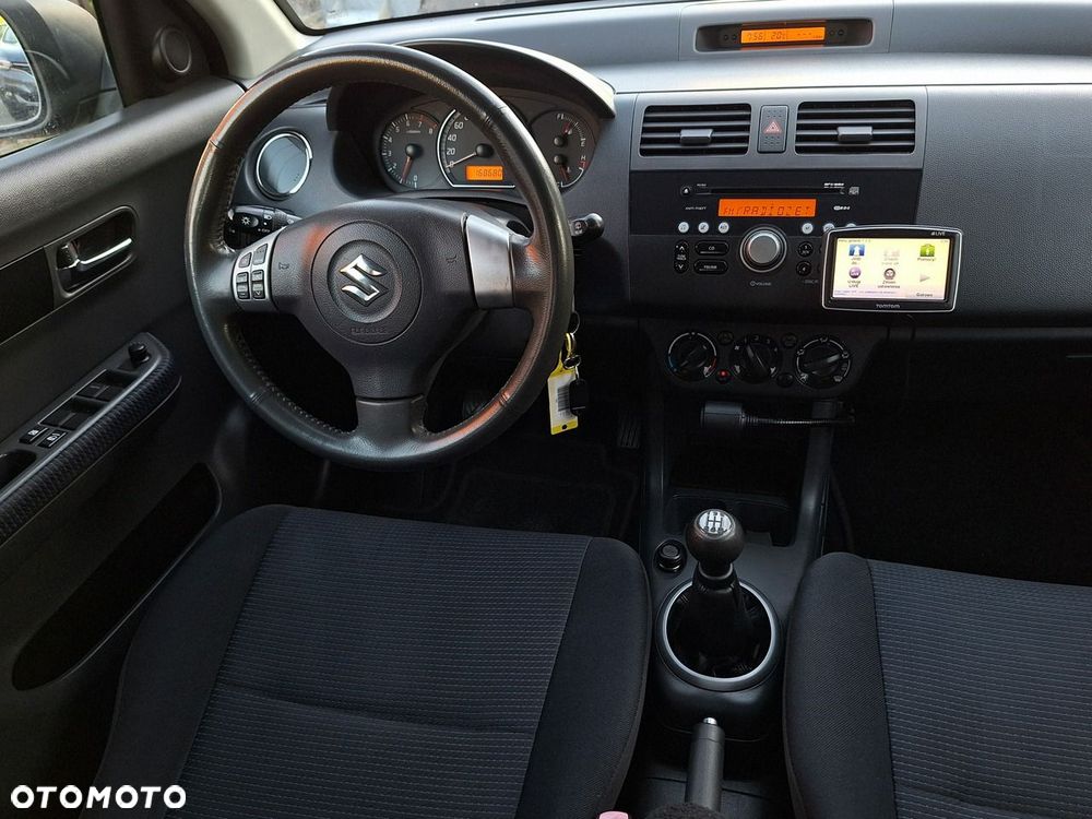 Suzuki Swift - 11