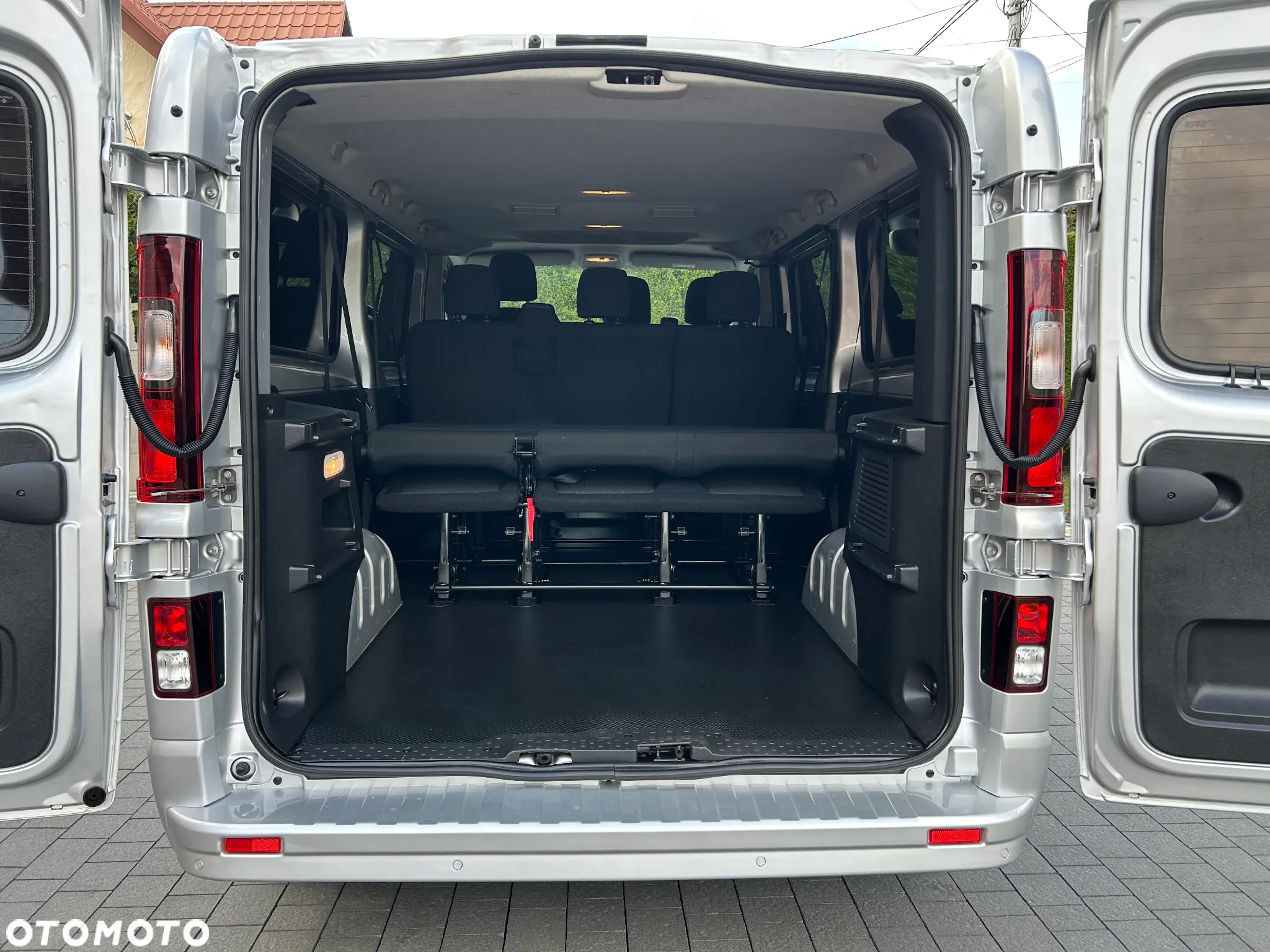 Renault Trafic Kombi 2.0 dCi L2 HD Pack Clim - 32