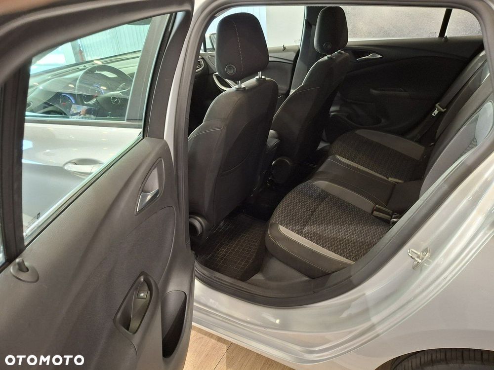 Opel Astra - 17