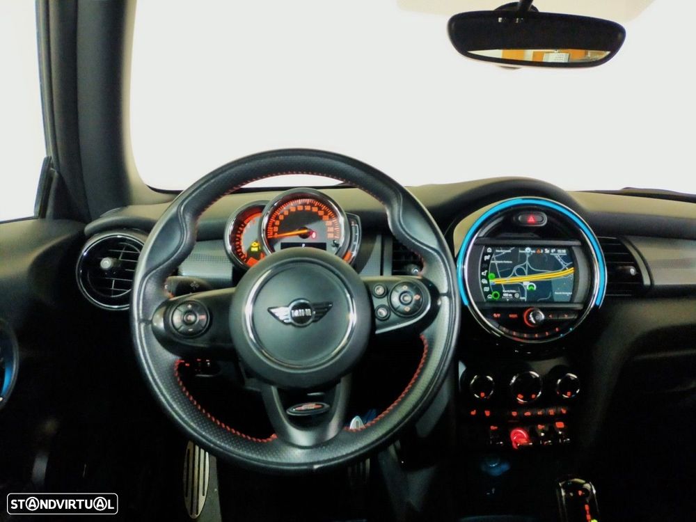 MINI 3 Portas Cooper Aut. JCW - 19
