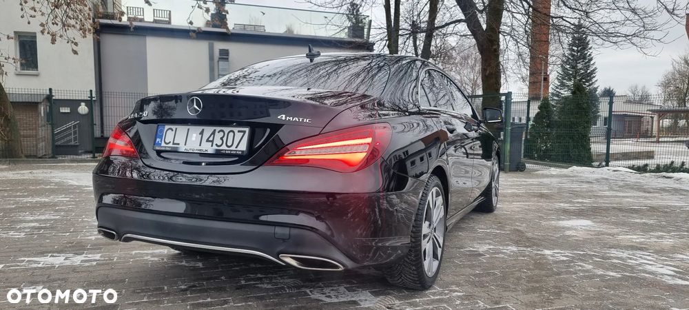 Mercedes-Benz CLA 250 4Matic 7G-DCT UrbanStyle Edition - 30
