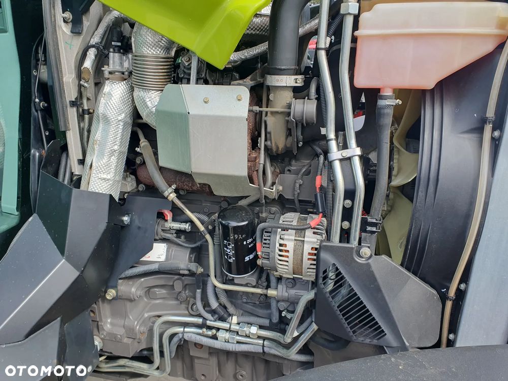 Claas Arion 440 - 12