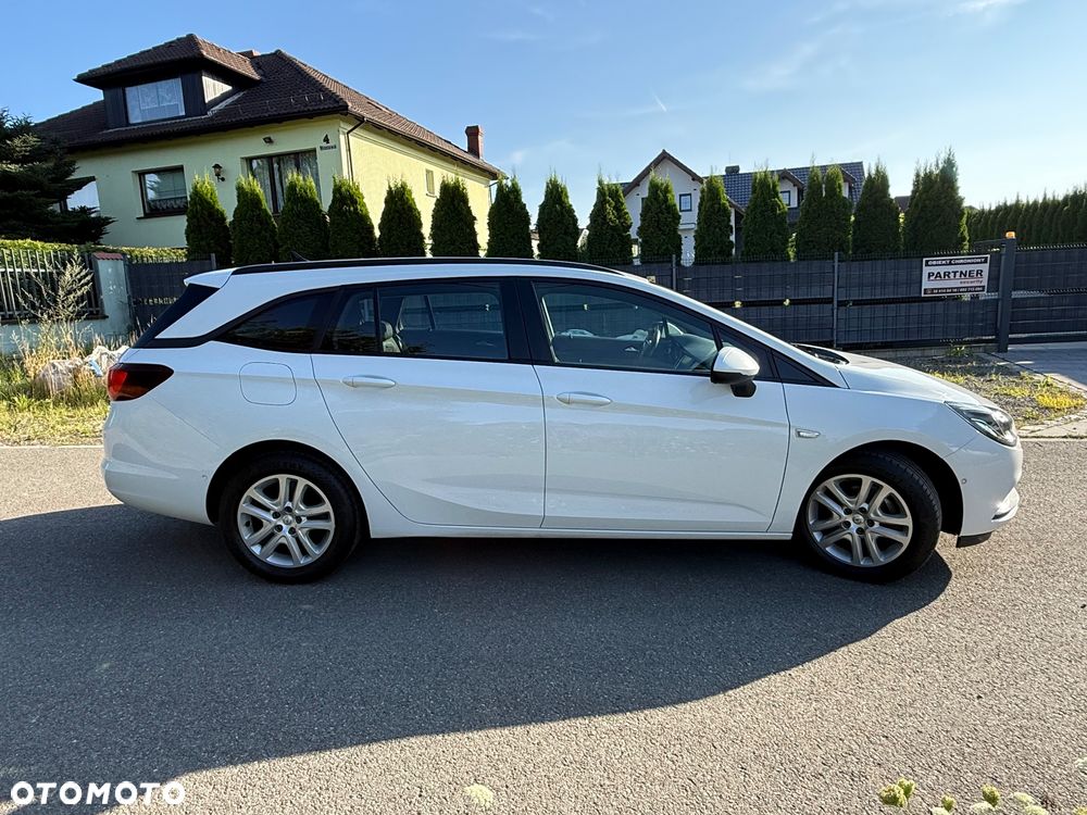Opel Astra 1.6 CDTI Sport - 12
