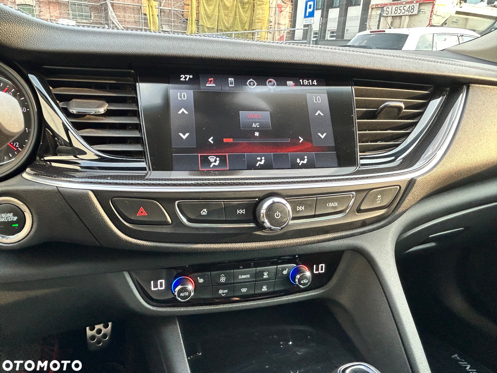 Opel Insignia 2.0 CDTI automatik Business Innovation - 36