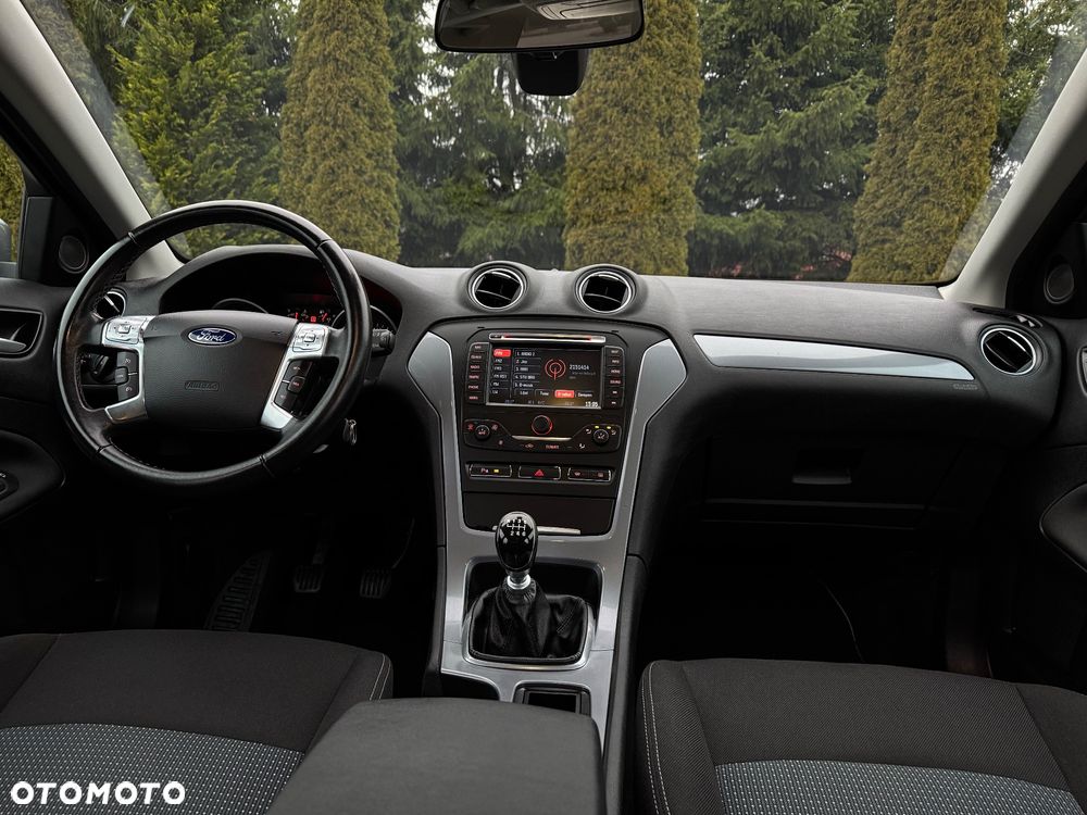 Ford Mondeo 2.0 TDCi Business Edition - 29