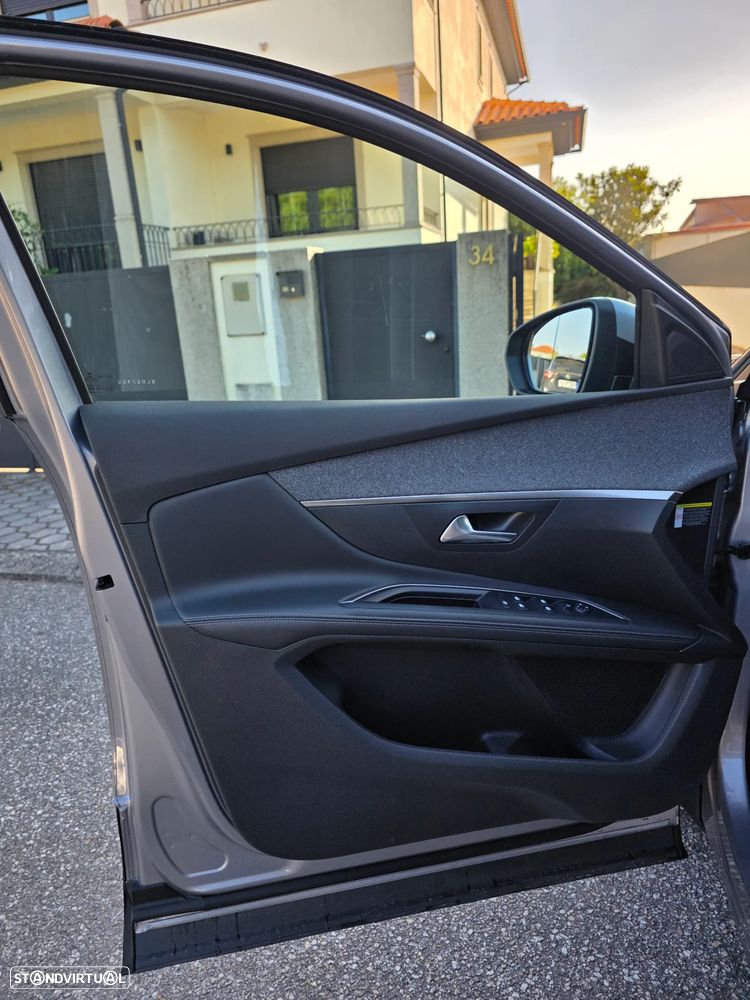 Peugeot 5008 BlueHDI 130 EAT8 Allure Pack - 16