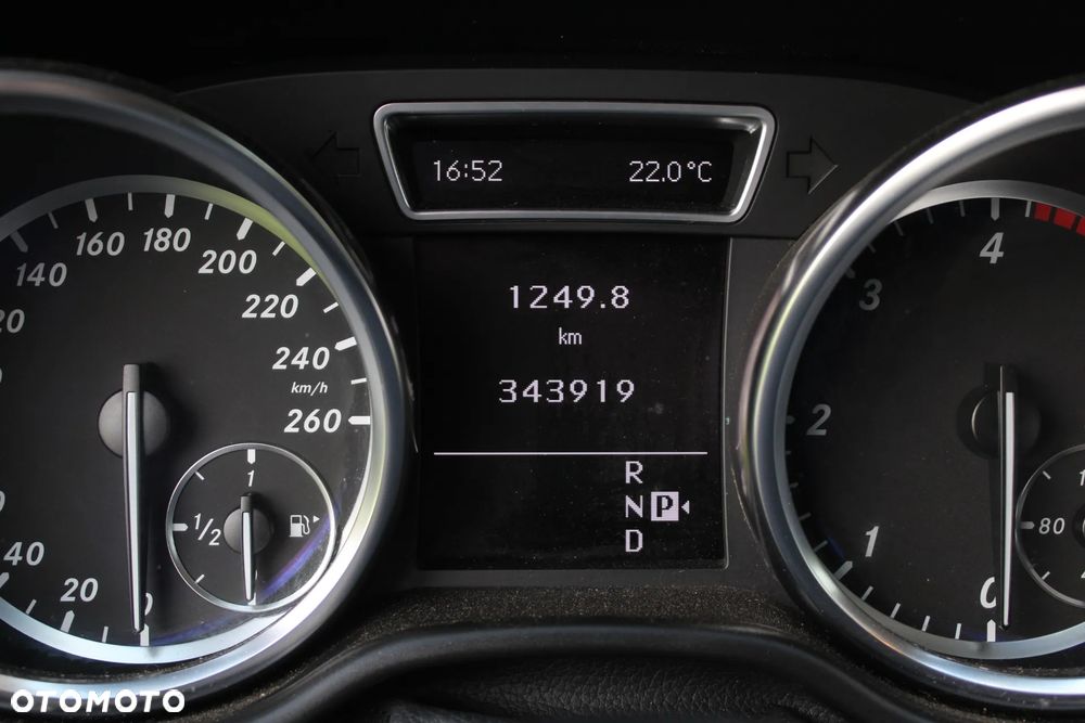 Mercedes-Benz ML 350 BlueTEC 4-Matic - 14