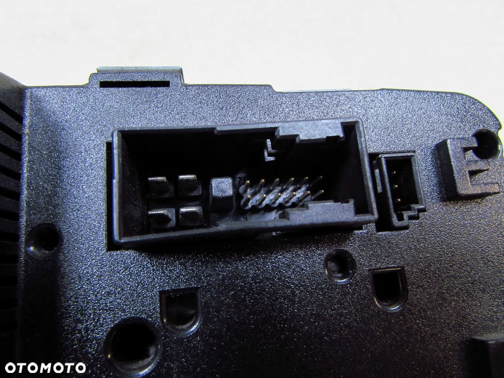 MERCEDES W203 00-07 PANEL STEROWANIA NAWIEWU KLIMATYZACJI A2098300085 - 4