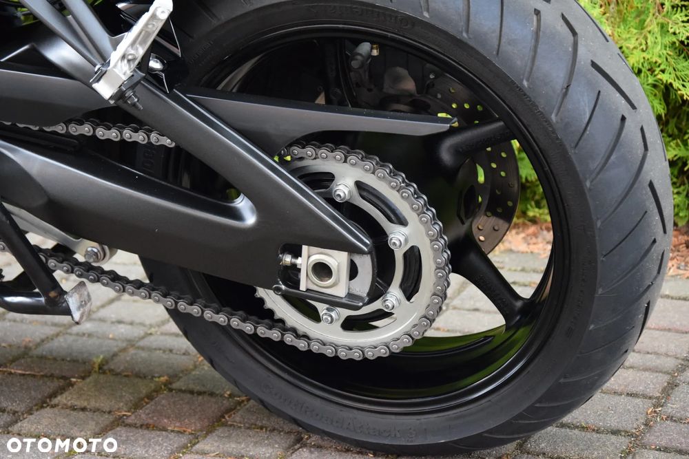 Yamaha FZ8 - 12