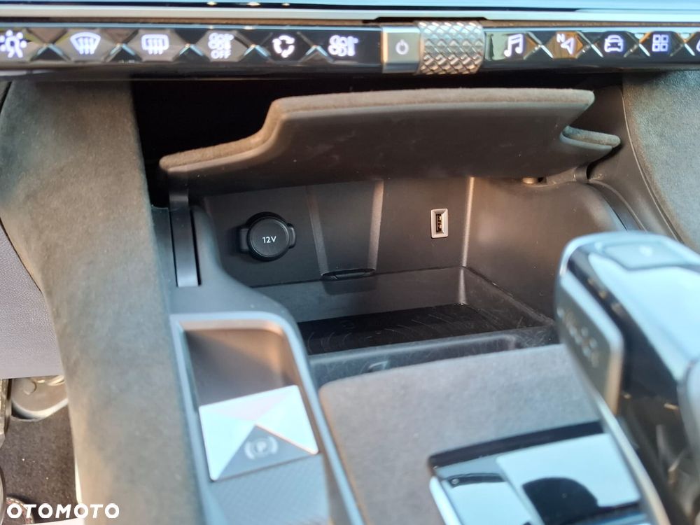 DS Automobiles DS 7 Crossback 1.6 PureTech GPF Performance Line + - 31
