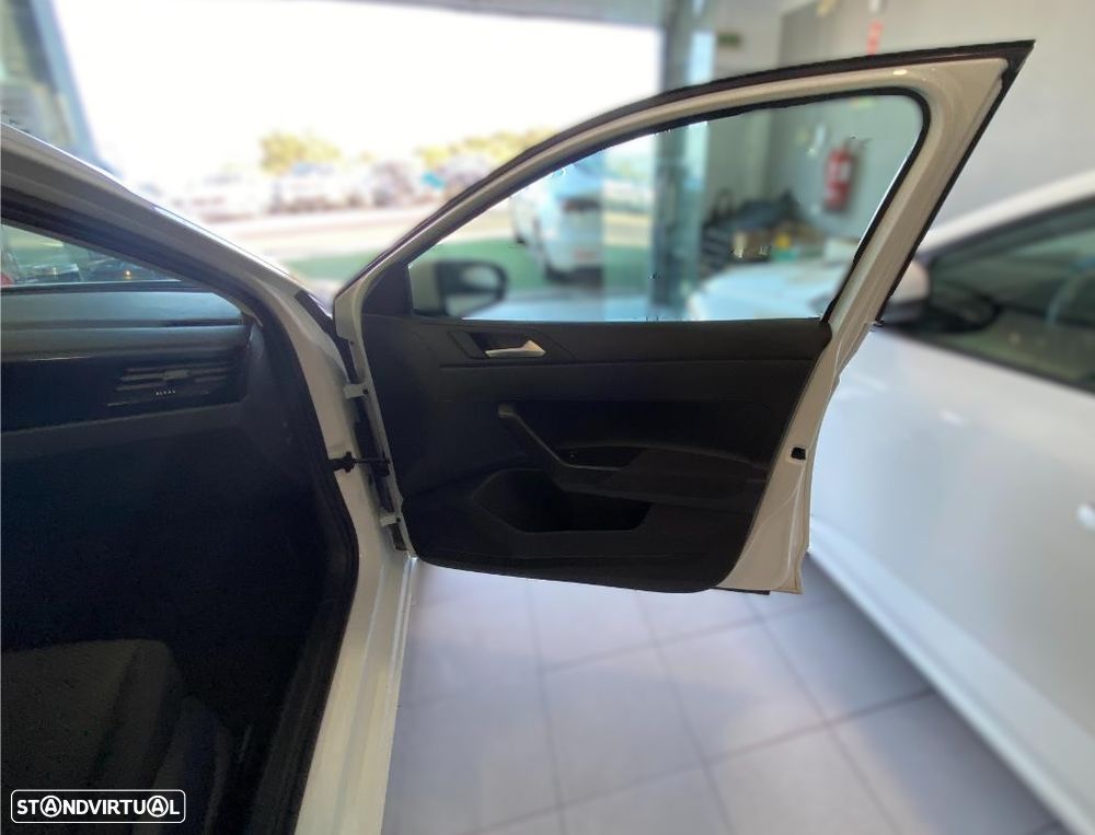 VW Polo 1.0 Confortline - 16