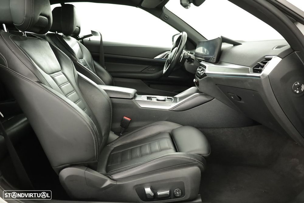 BMW 420 i Pack Desportivo M Auto - 26