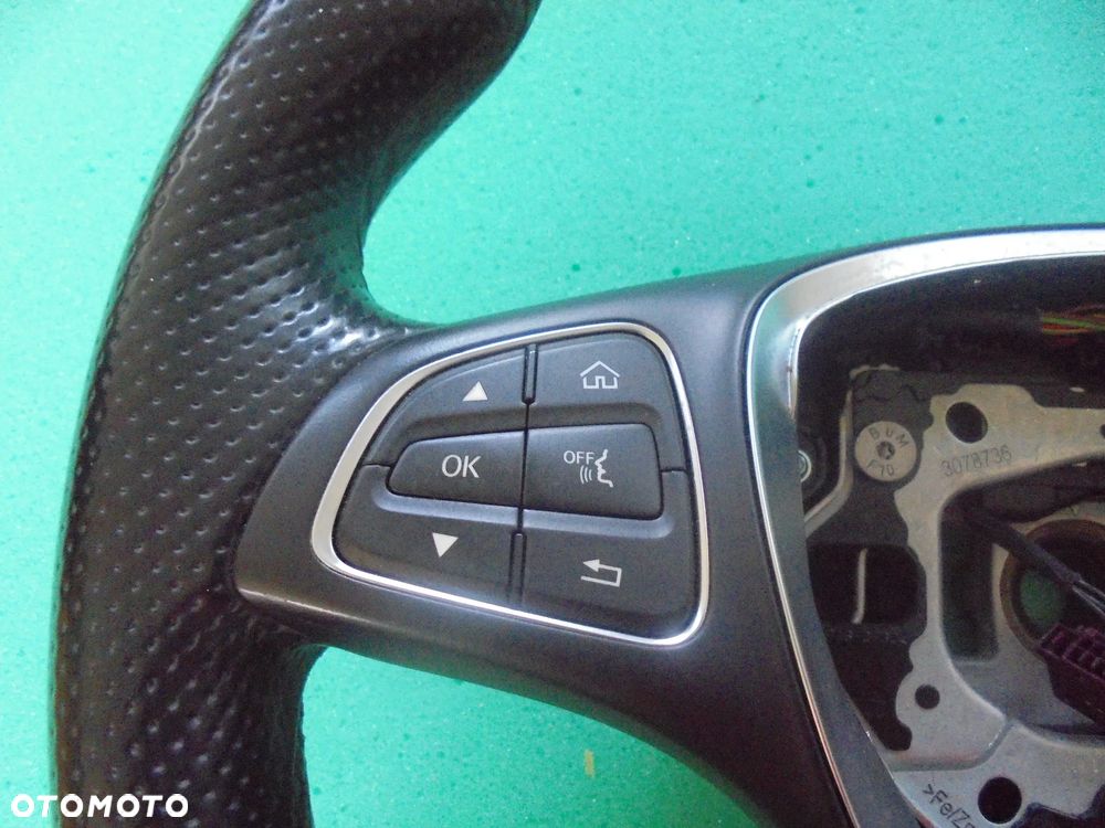 MERCEDES C KLASA W205 KIEROWNICA SKORA LOPATKI A 000 460 18 03 - 2