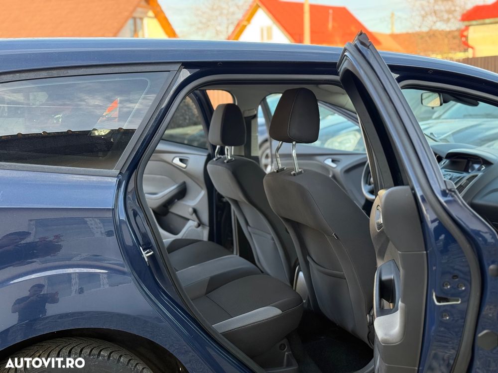 Ford Focus Turnier 1.6 TDCi DPF Start-Stopp-System Business - 8