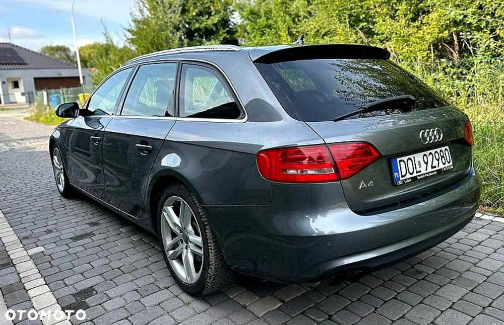 Audi A4 - 4