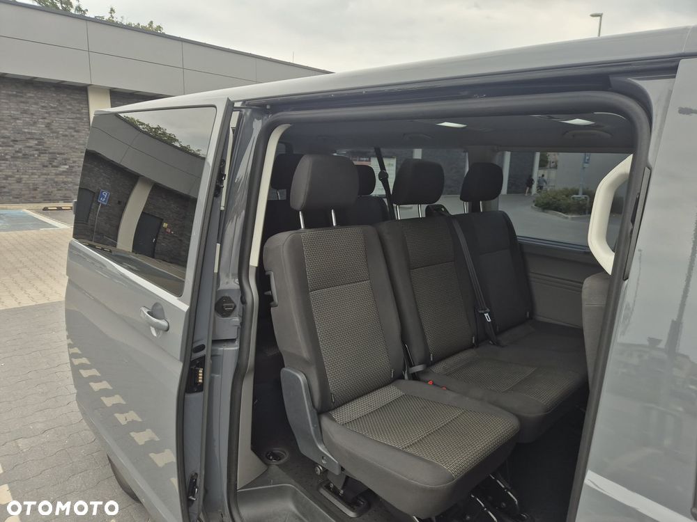 Volkswagen Caravelle 2.0 TDI L1 Highline 4Motion DSG - 4
