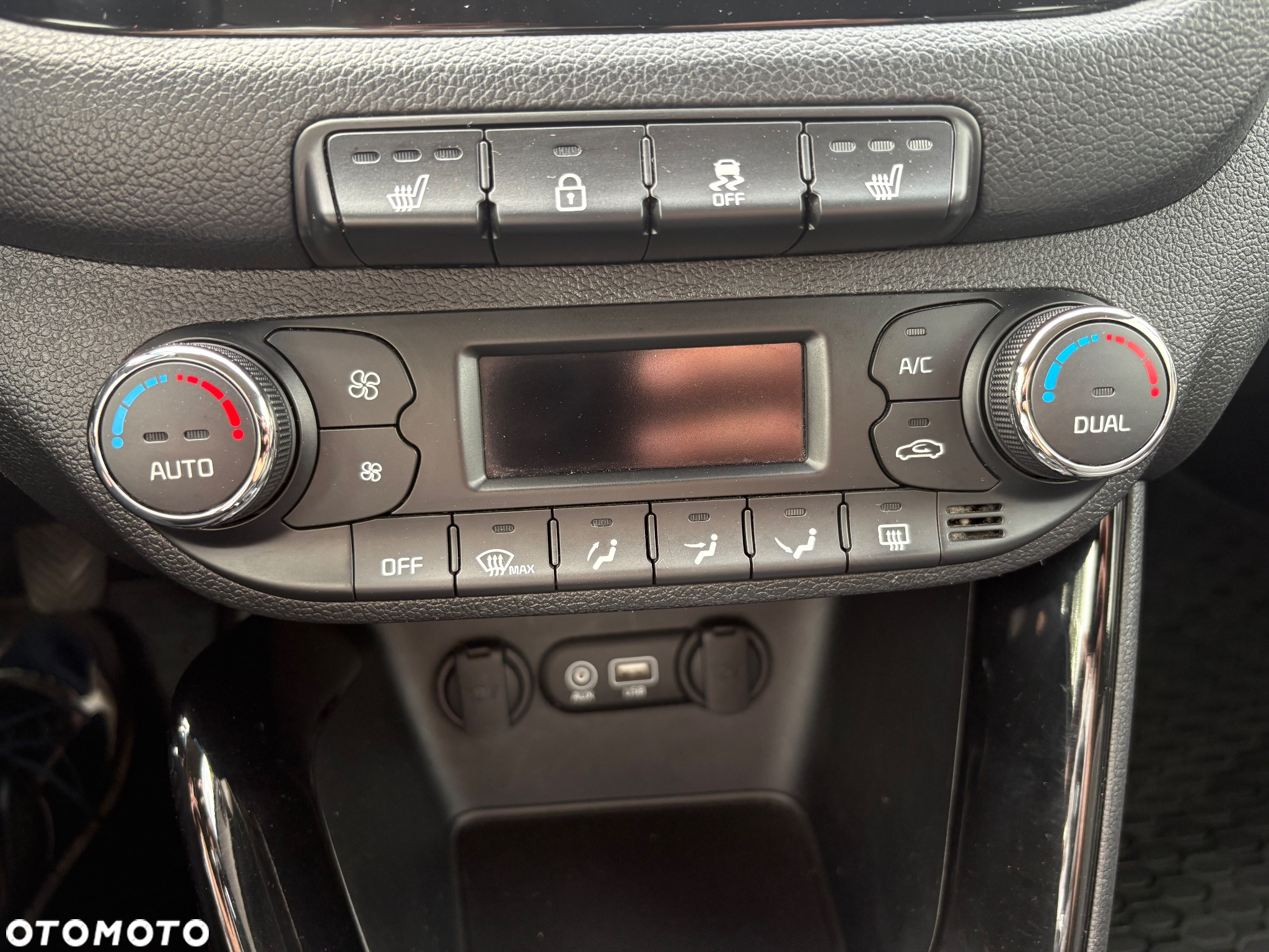 Kia Ceed Cee'd 1.6 GDI L Business Line - 16