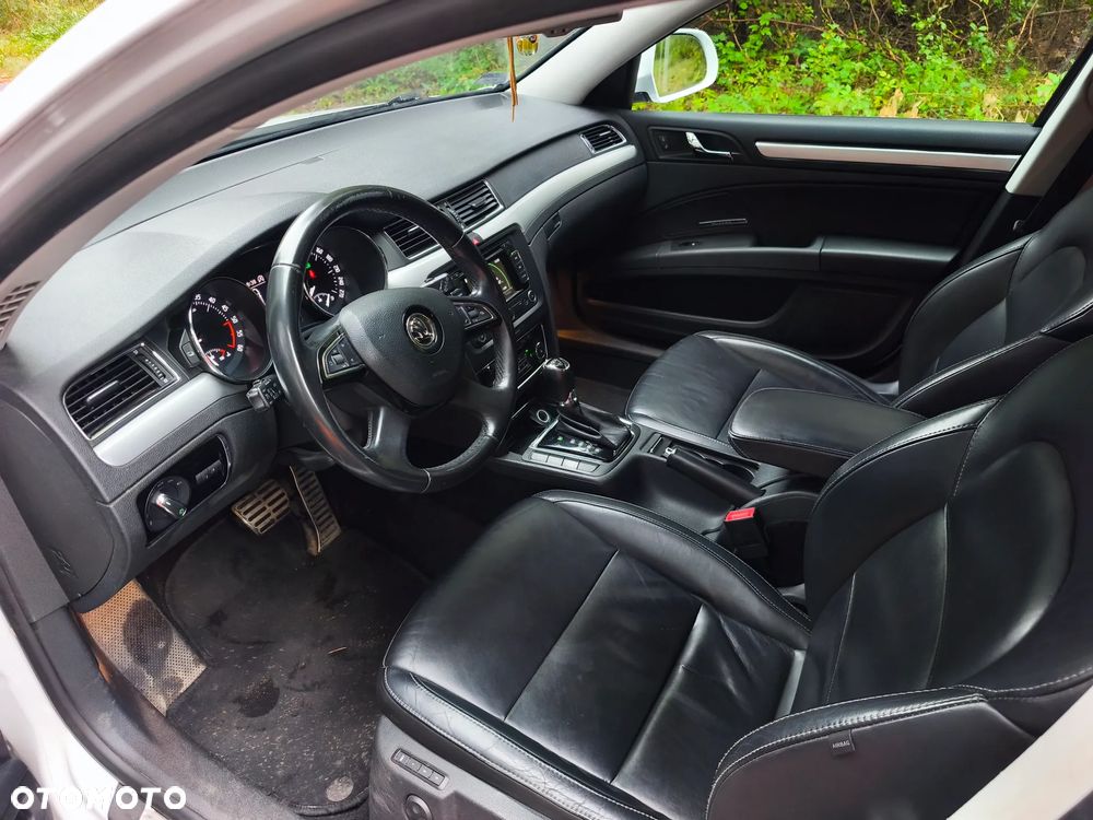 Skoda Superb 2.0 TDI Platinum Outdoor DSG - 21