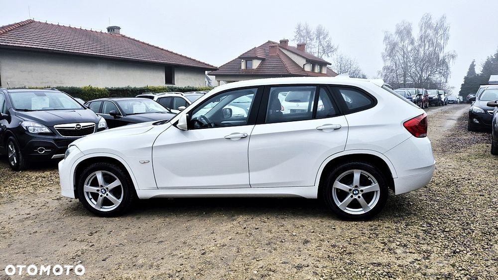 BMW X1 sDrive18i xLine - 23
