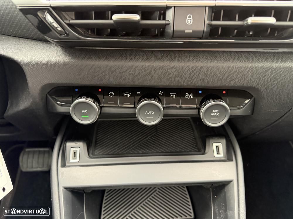 Citroën e-C4 50 kWh E-Series Collection - 25