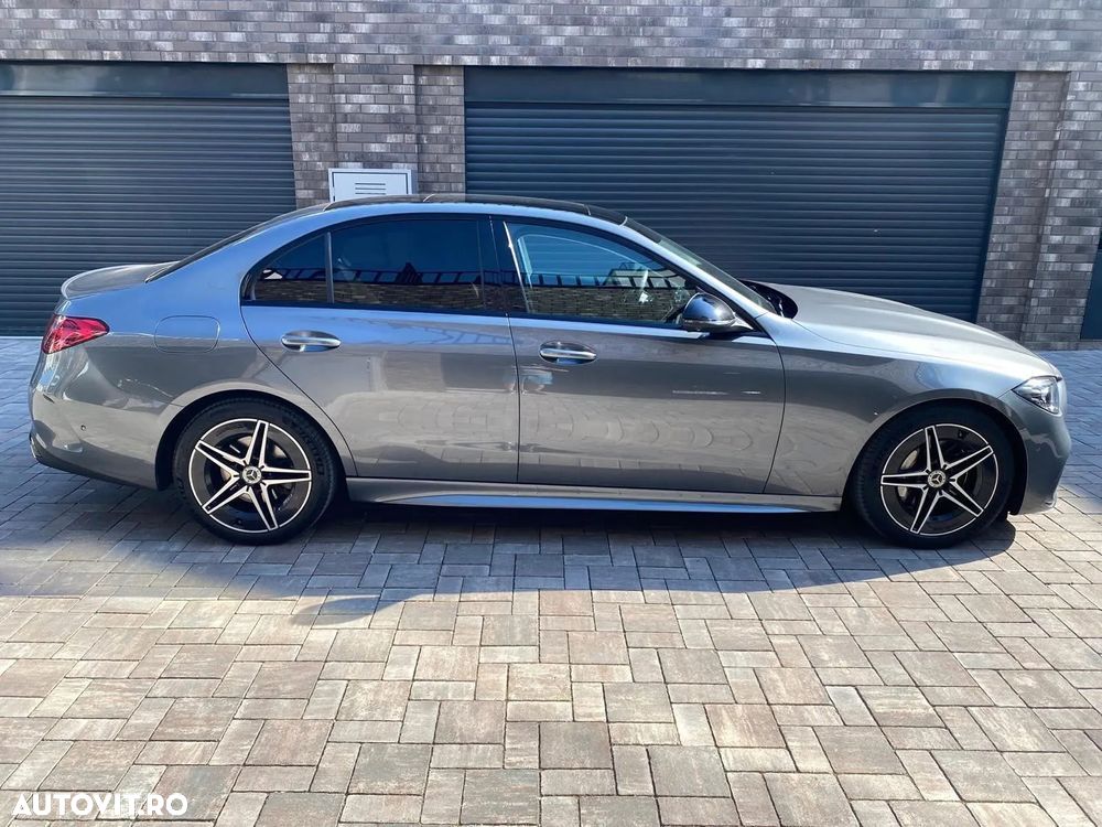 Mercedes-Benz C 300 MHEV - 13