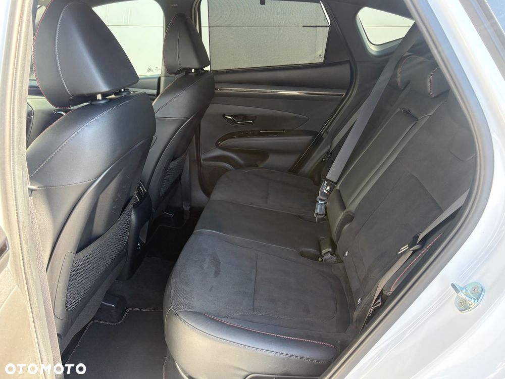 Hyundai Tucson 1.6 T-GDi HEV 2WD N Line - 23