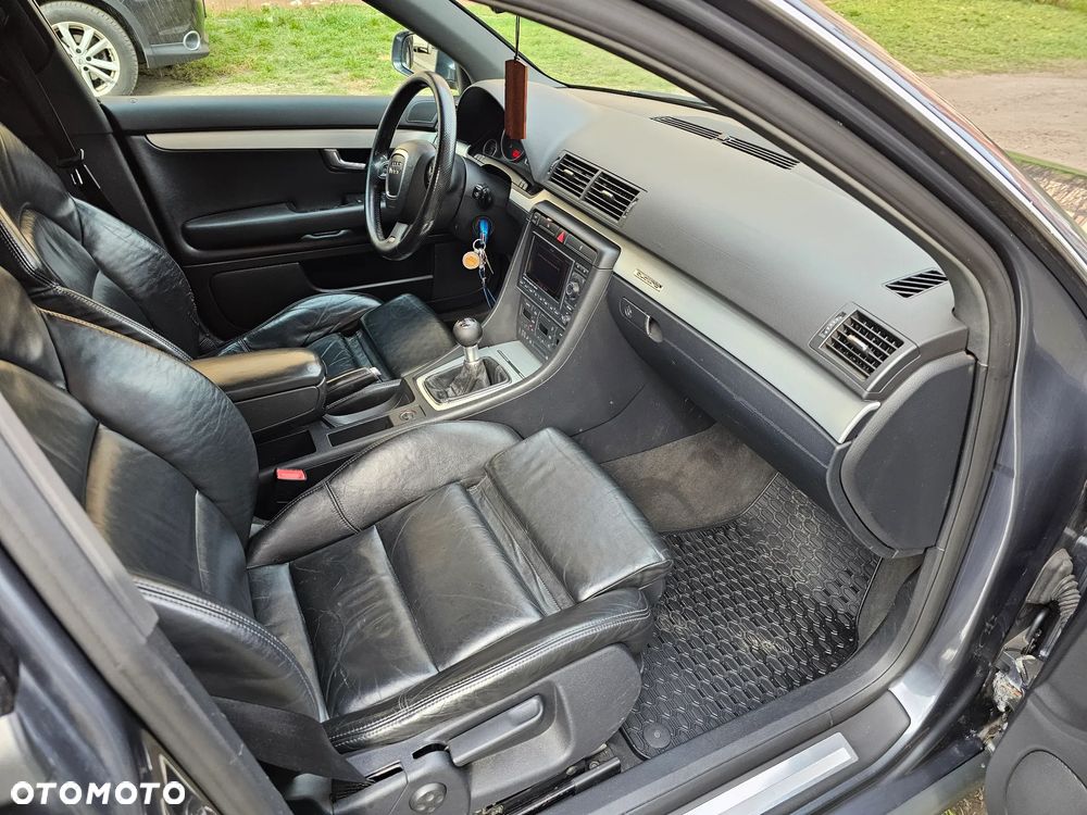 Audi A4 Avant 2.0 T FSI quattro - 21