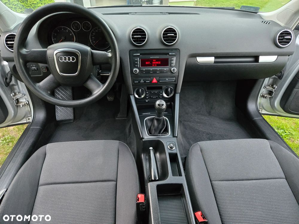 Audi A3 Sportback 1.6 Attraction - 3