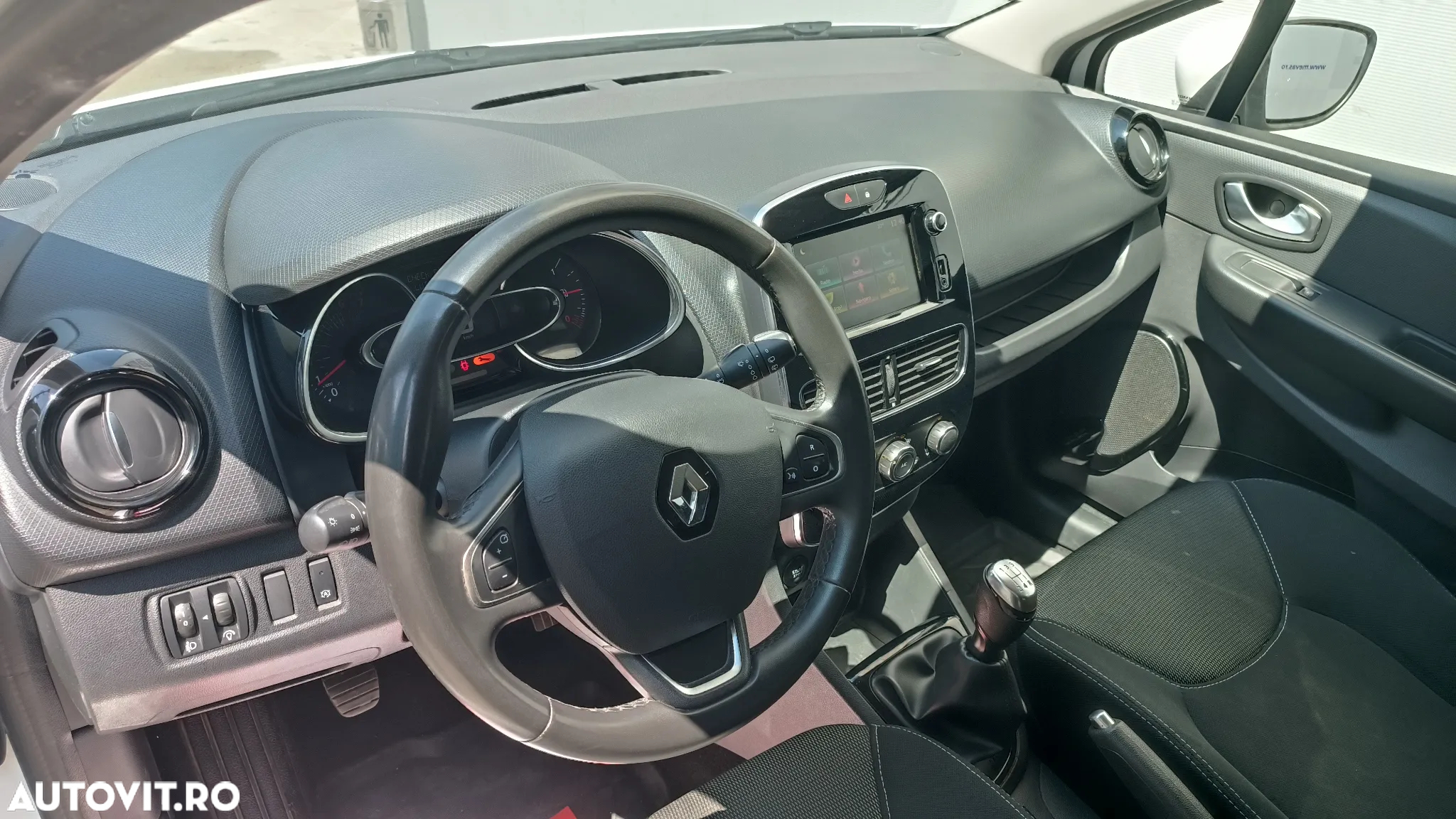Renault Clio Estate Energy TCe Zen - 8