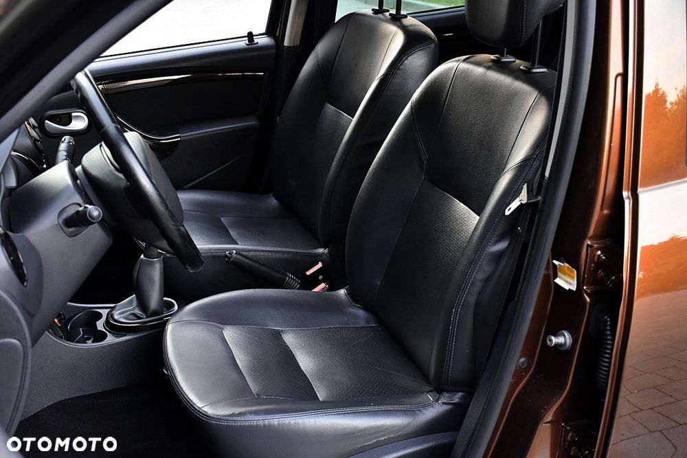Dacia Duster 1.6 16V 4x2 Prestige - 7