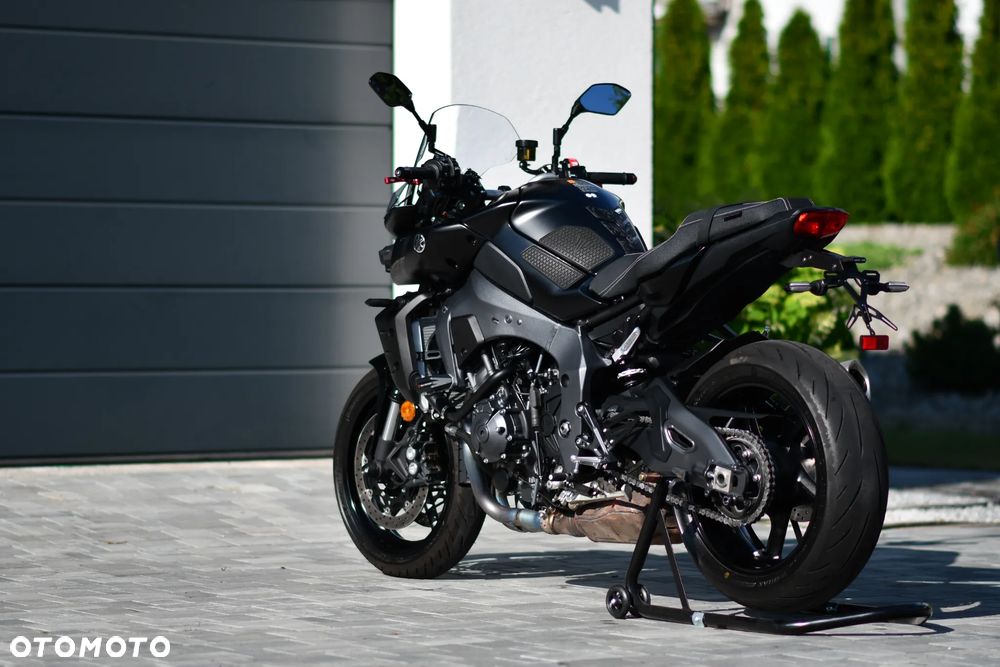 Yamaha MT - 8