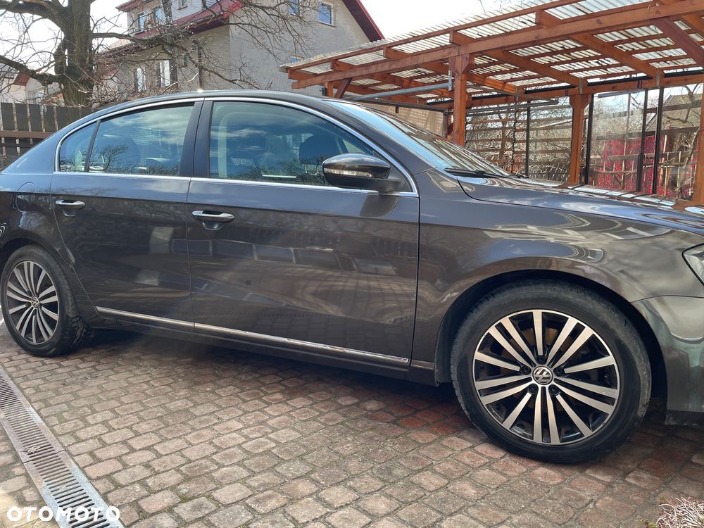 Volkswagen Passat 2.0 TDI Comfortline DSG - 10