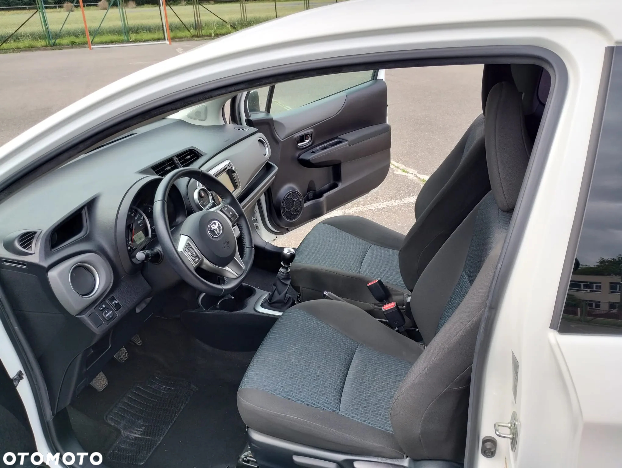 Toyota Yaris 1.33 VVT-i - 10