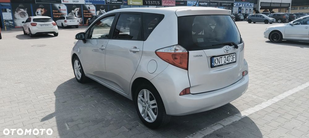 Toyota Verso S 1.33 VVT-i Life - 10