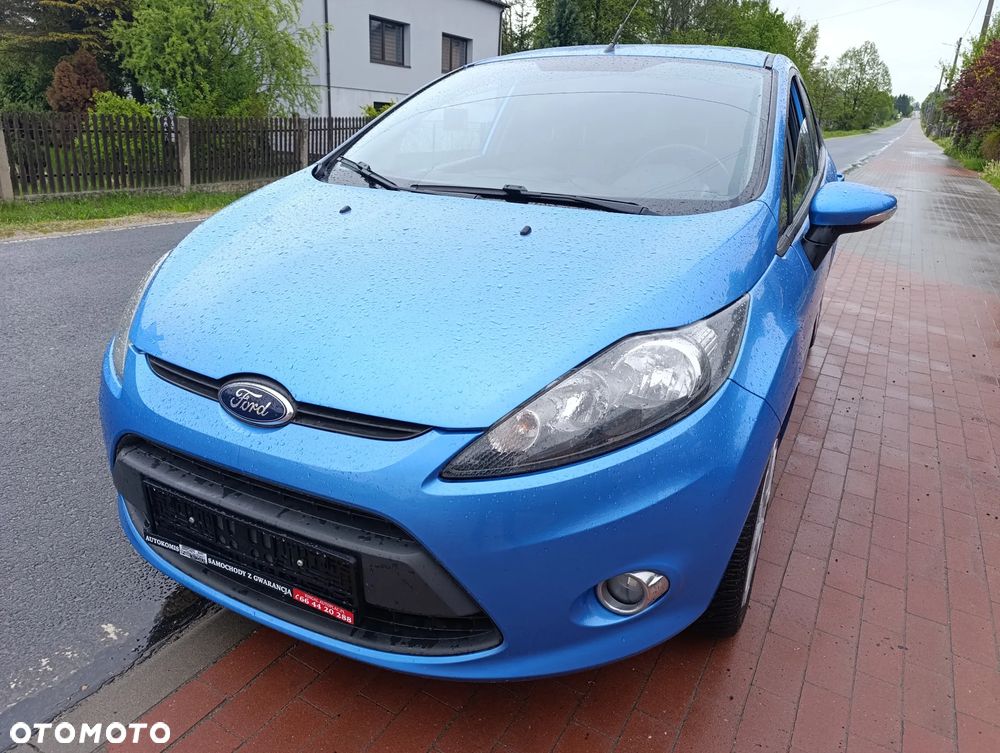 Ford Fiesta 1.25 Celebration - 23