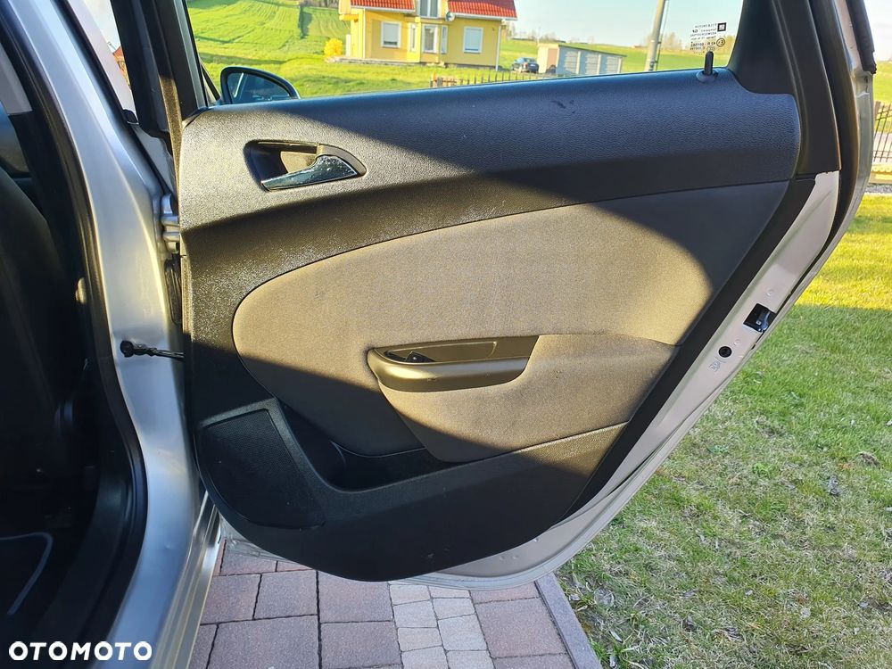 Opel Astra 1.6 CDTI Cosmo - 10