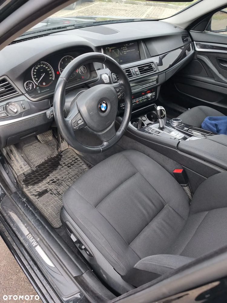 BMW Seria 5 520d Luxury Line - 6