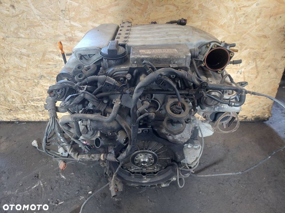 SILNIK BENZYNOWY VOLKSWAGEN PASSAT B5 2.3 VR5 AZX ID: 240182 - 1