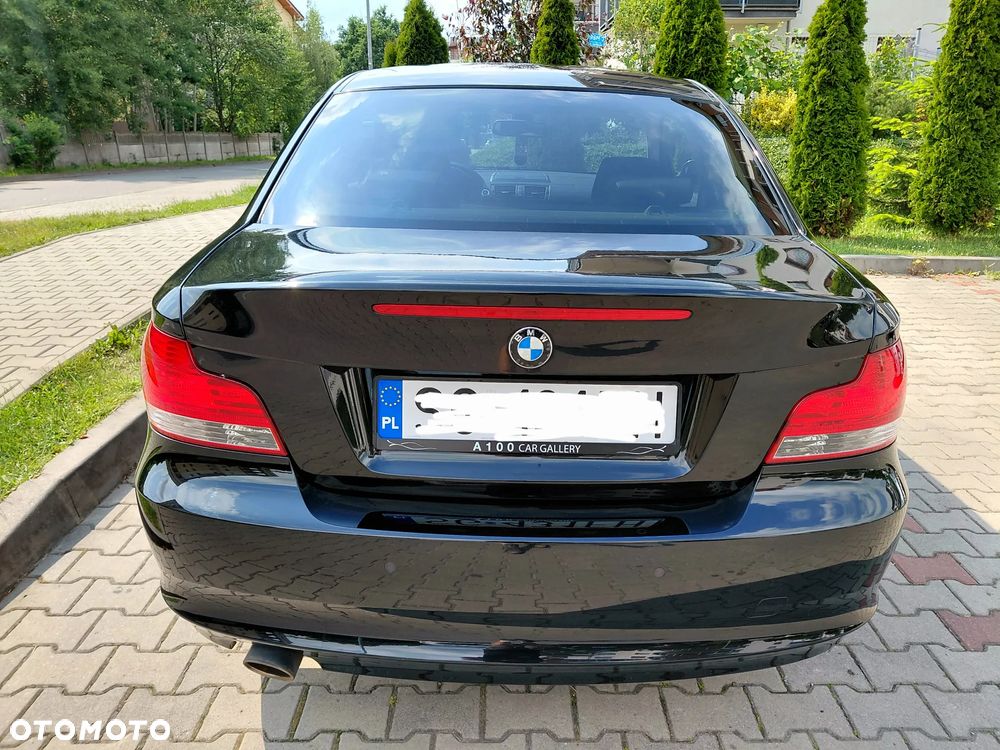 BMW Seria 1 120d Edition Exclusive - 36