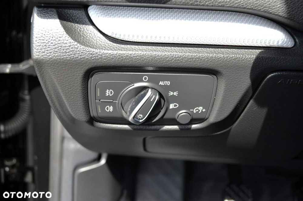 Audi A3 Sportback 1.6 TDI (clean diesel) Attraction - 18