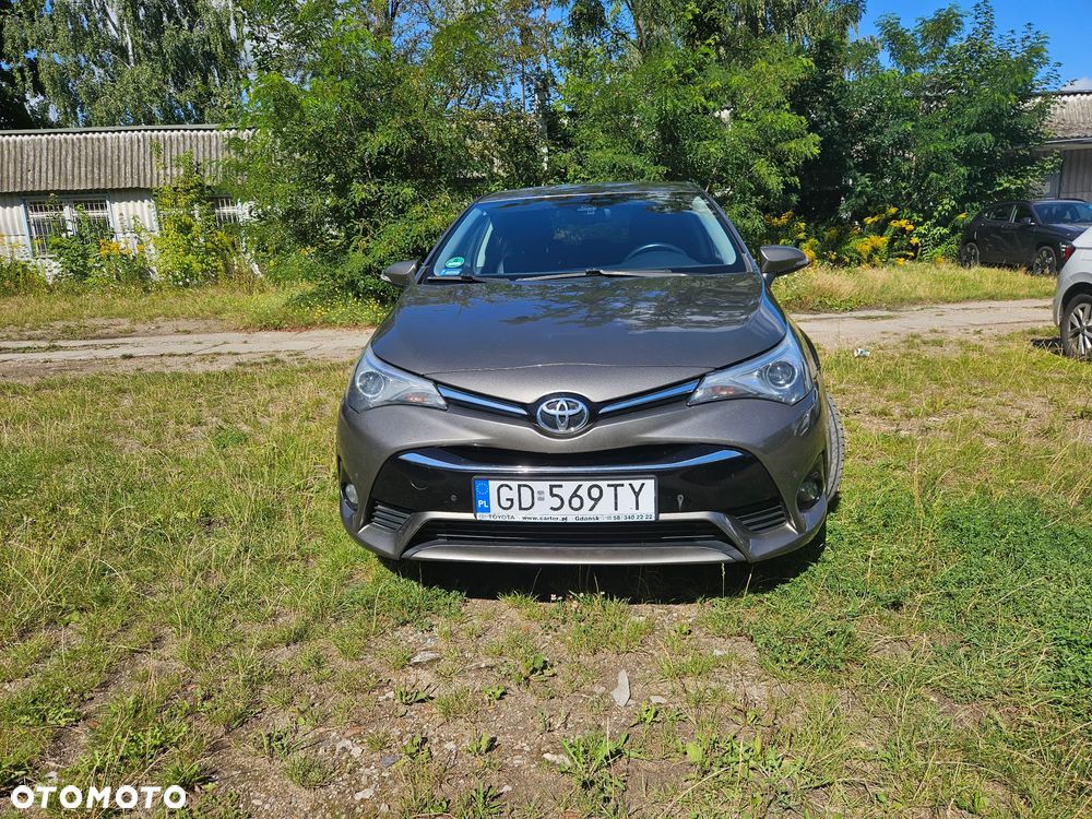 Toyota Avensis 1.8 Premium MS - 6