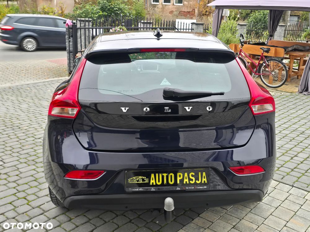 Volvo V40 D2 Summum - 11