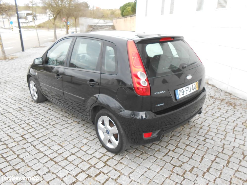 Ford Fiesta 1.25 Trend - 9