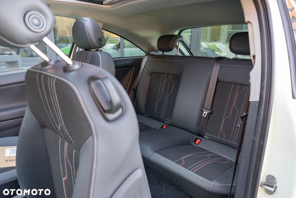 Opel Corsa 1.4 16V Edition 150 - 27