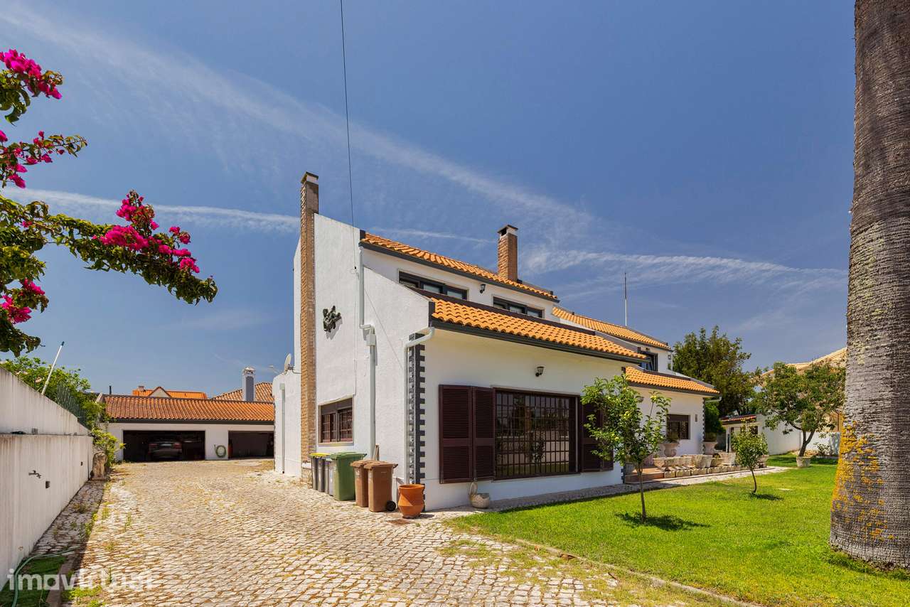 MARISOL - Moradia T6, piscina, lote de 1640 M2 - Grande imagem: 2/37